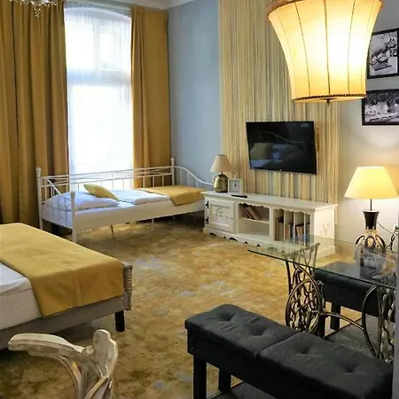 Apartlis Old Town Stare דירה